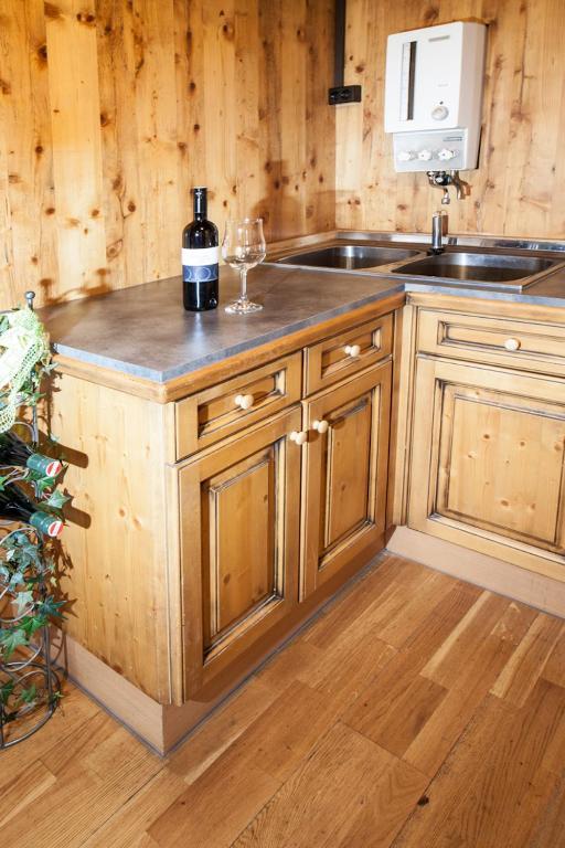 Chalet Appartement Alpenherz Saalbach-Hinterglemm Rom bilde